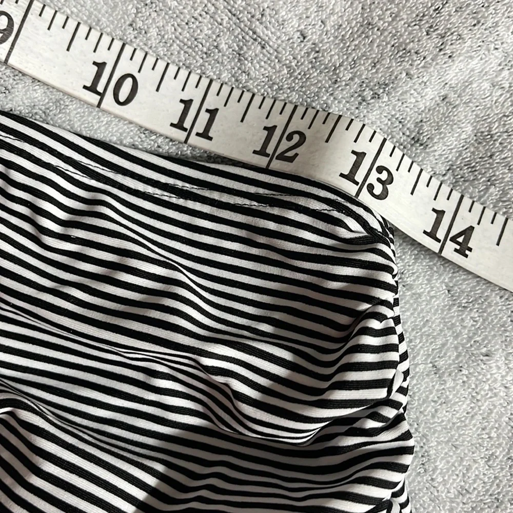 NWOT women’s striped tummy control swim bottoms M